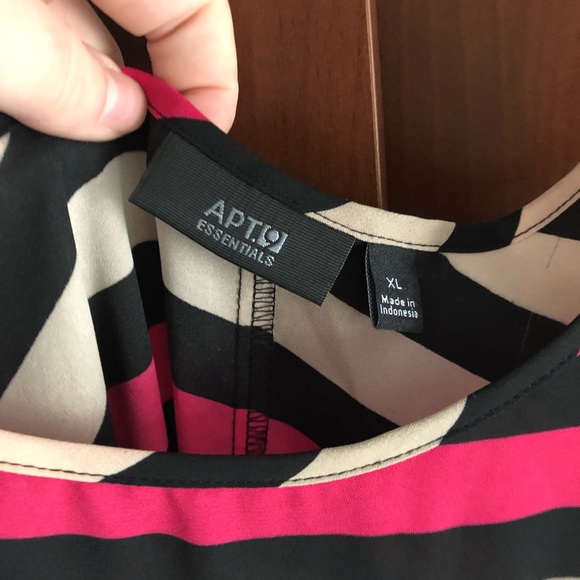 Apt 9 tank top - Picture 2 of 2